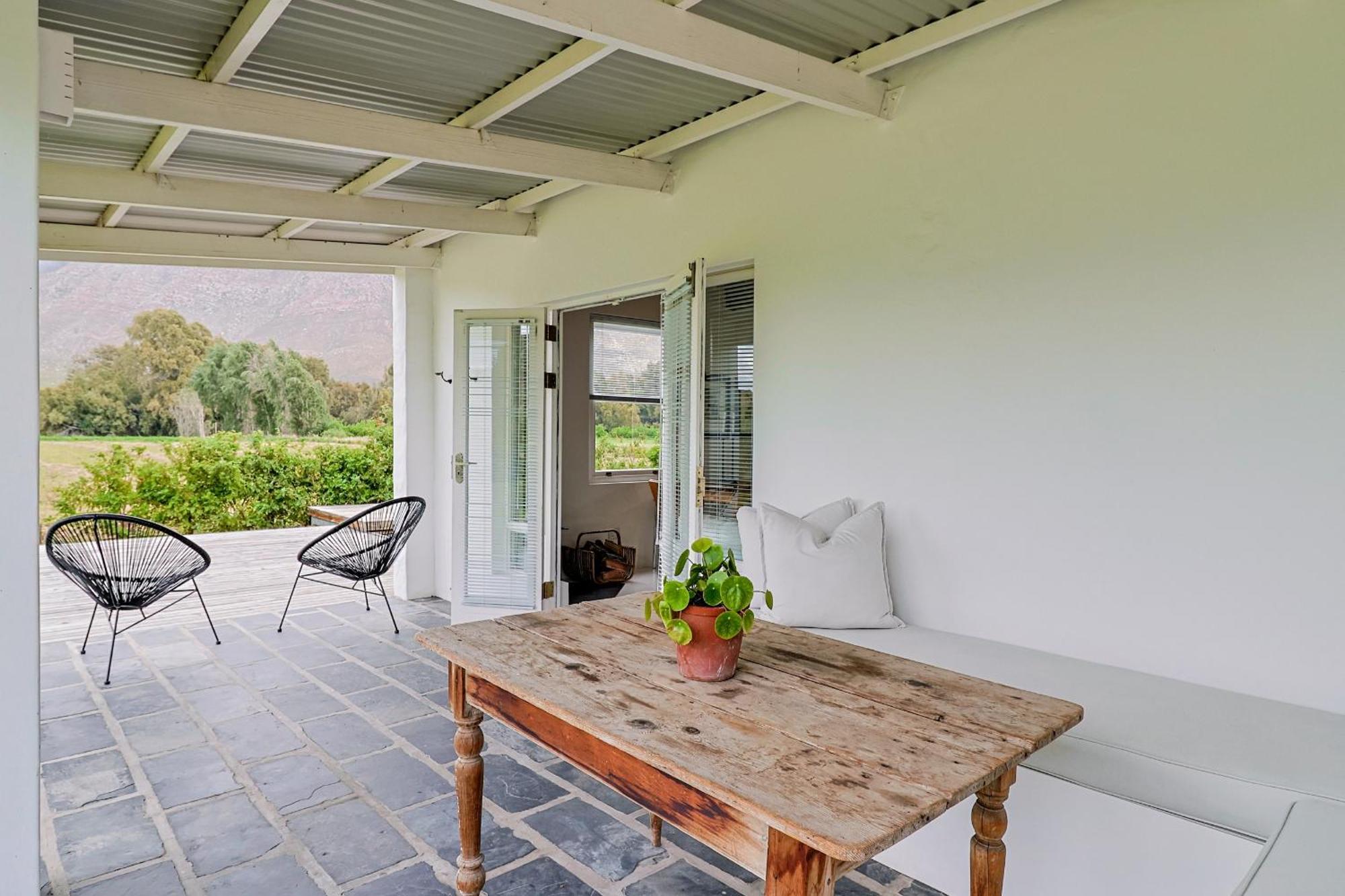 The Barn On 62 - Cottages Montagu Exterior photo